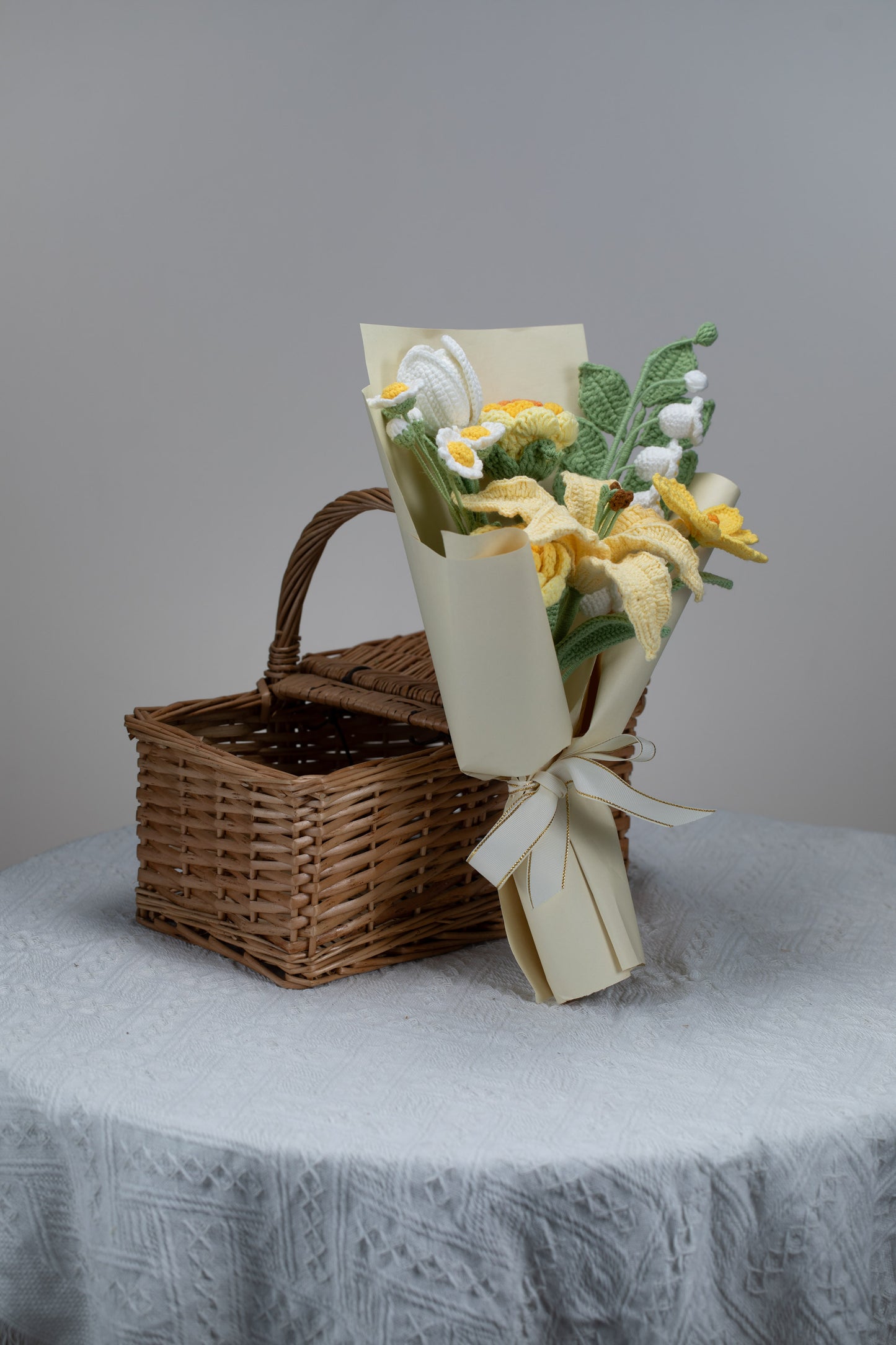 Yellow Lily Bouquet