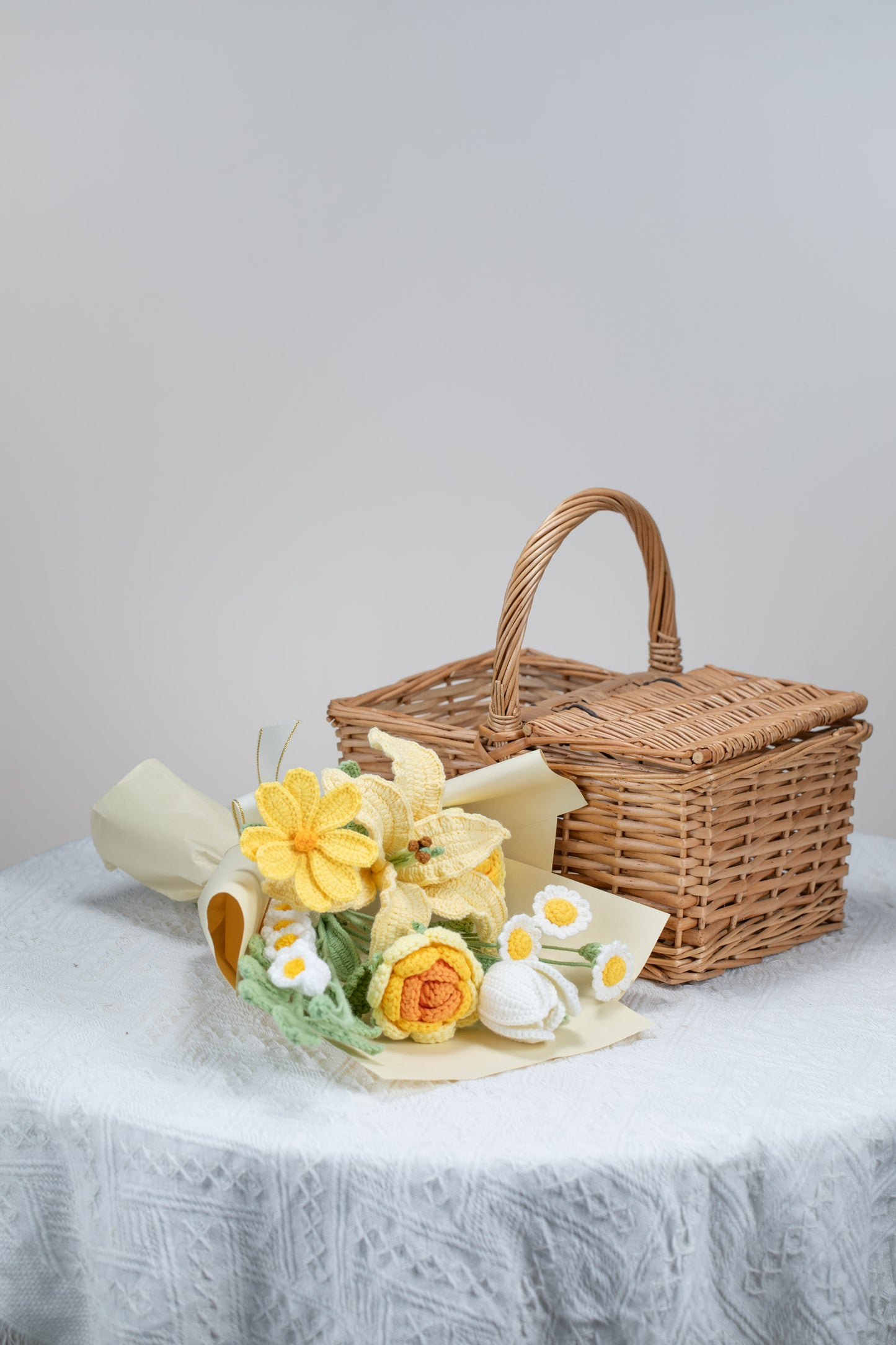 Yellow Lily Bouquet