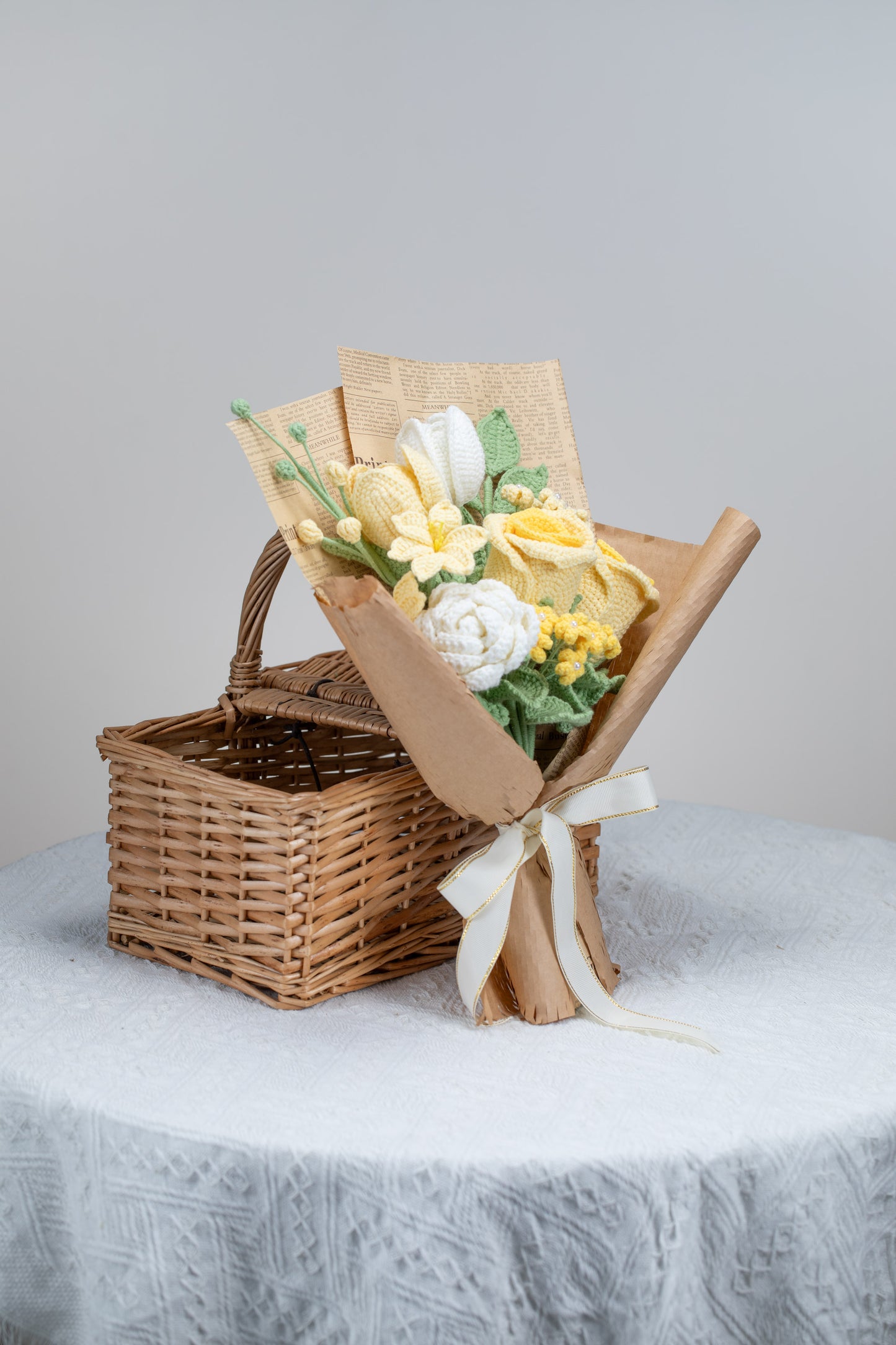 Yellow Rose with Lily Bouquet