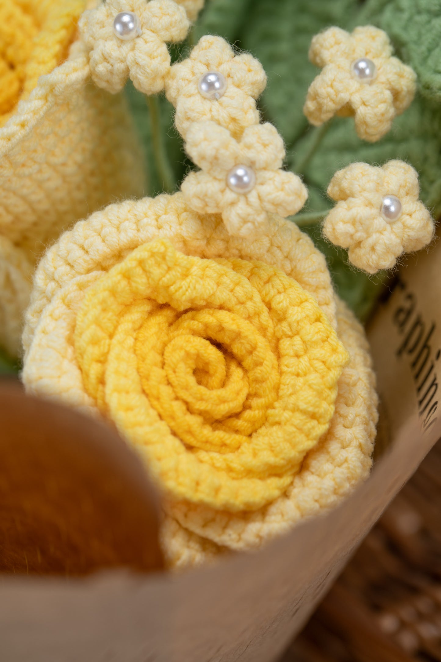 Yellow Rose with Lily Bouquet