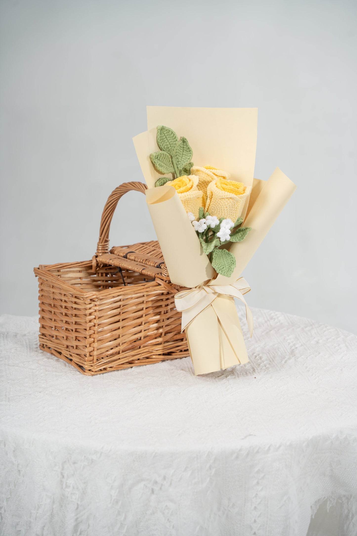 Small Yellow Rose Bouquet
