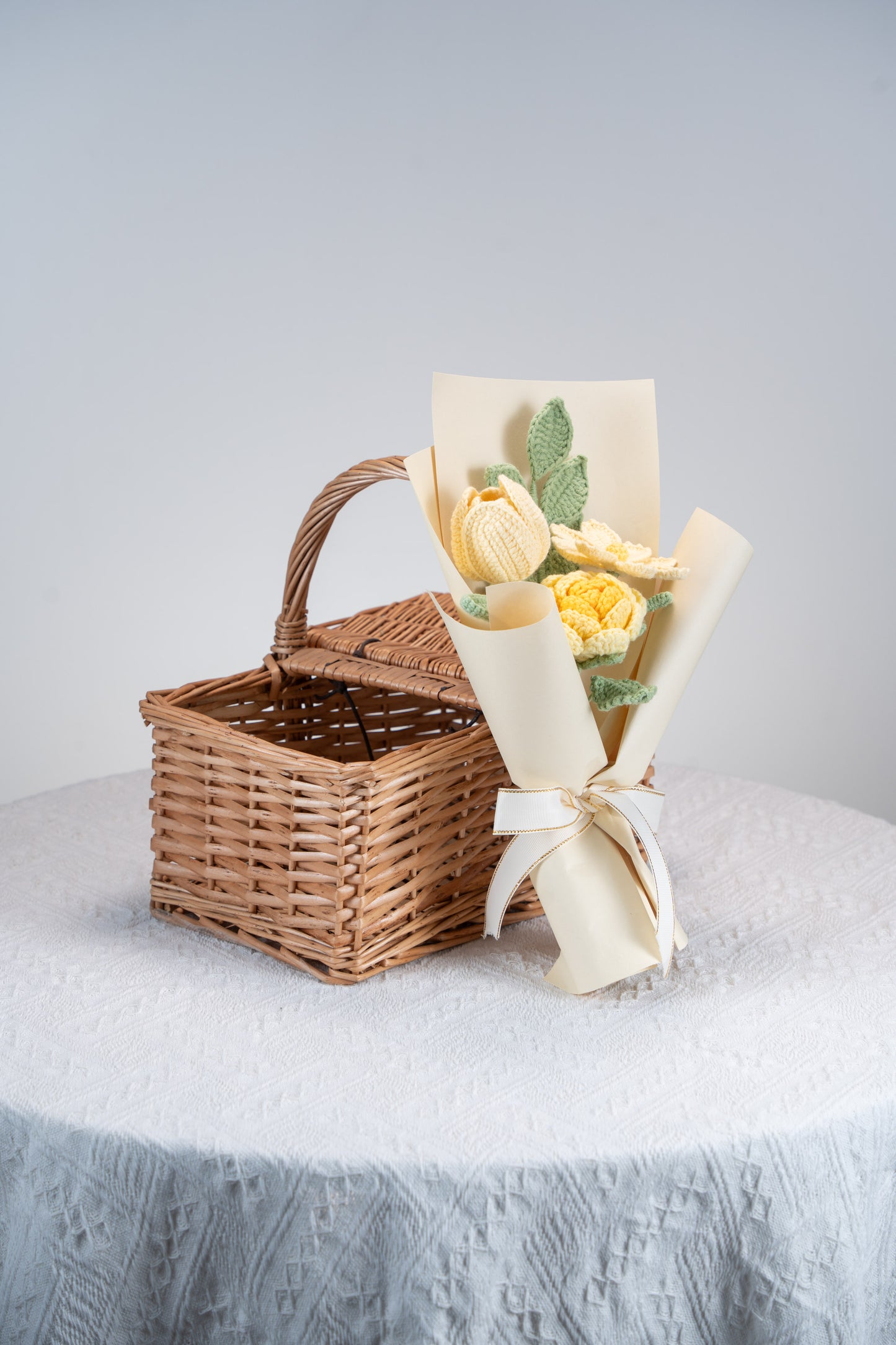 Small Yellow Rose with Cosmos Bouquet