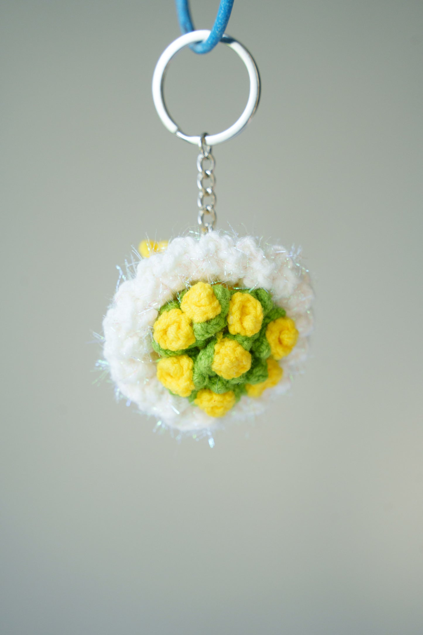 crochet small bouquet keychain