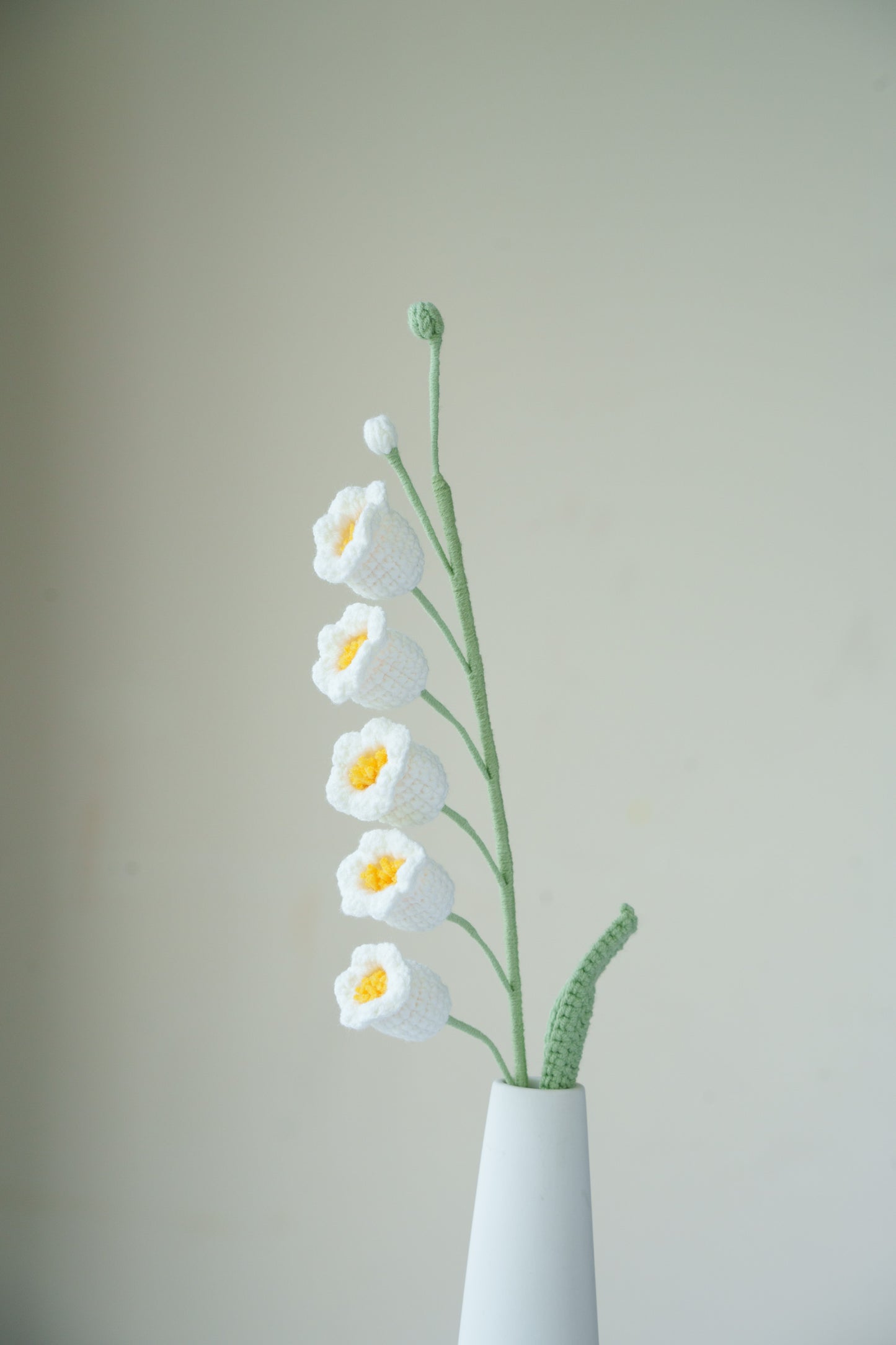 white lily of the valley