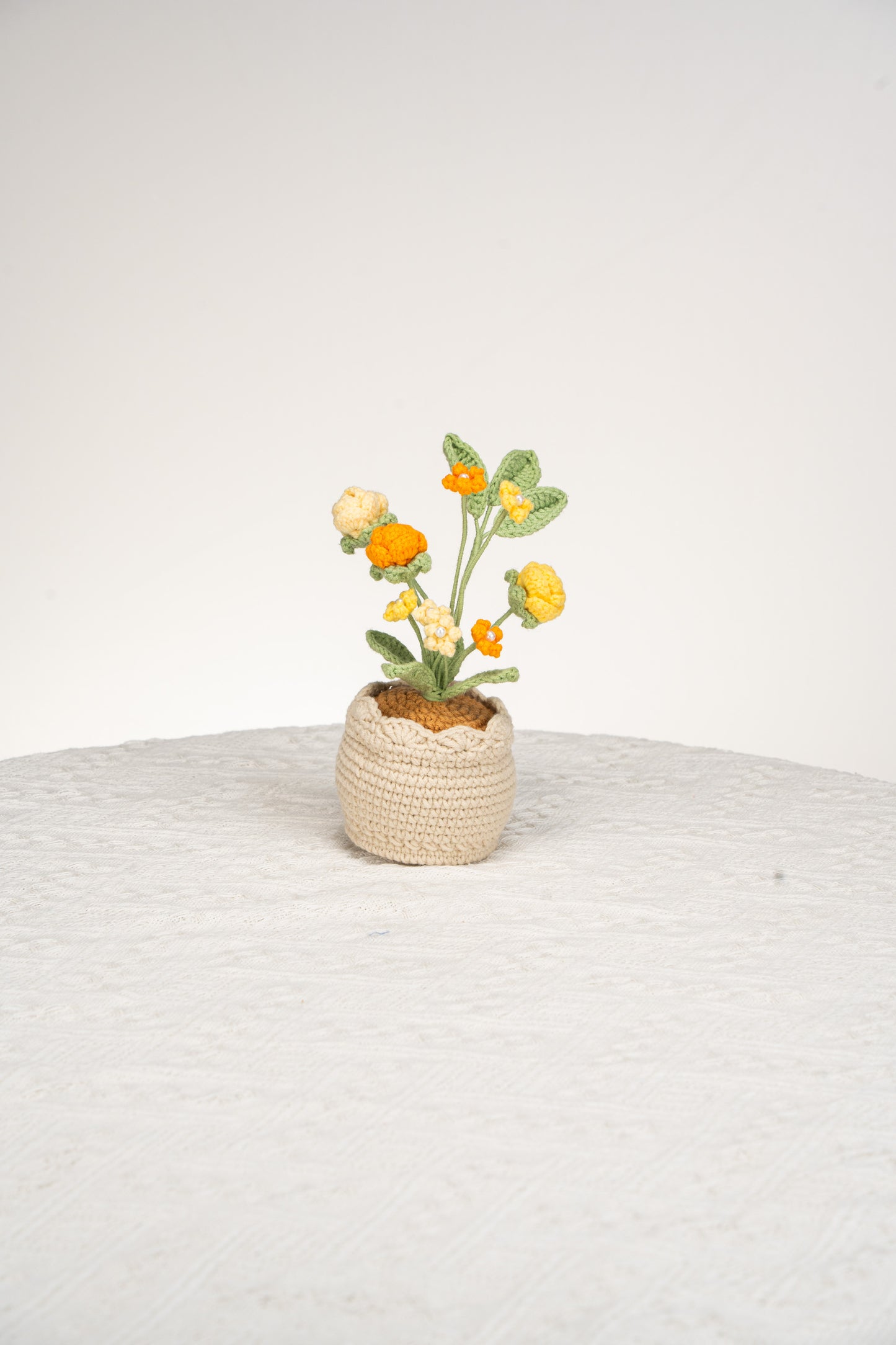 yellow rose and baby's breath