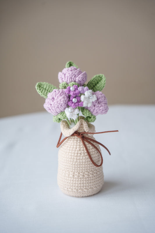 Purple rose and baby's breath