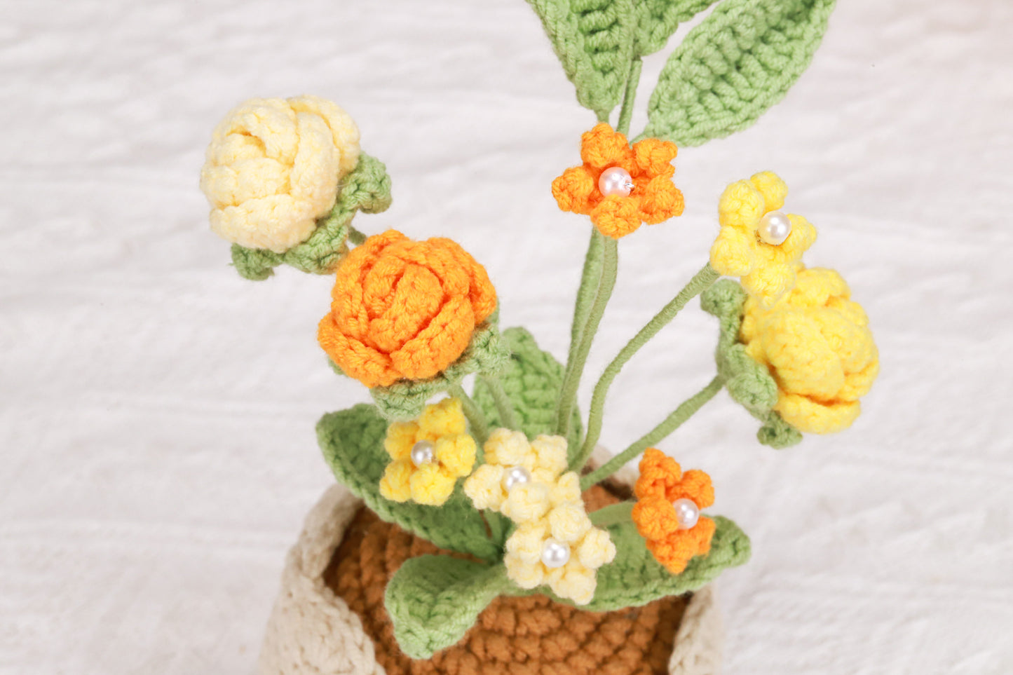 yellow rose and baby's breath